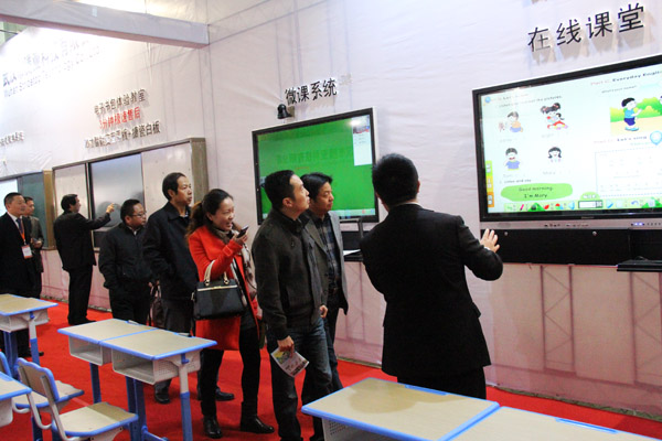“集大成者”-騰亞科技，南寧教育裝備展